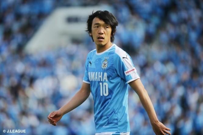 挺足球 41歲中村俊輔加盟橫濱fc 和52歲三浦知良成全世界最老組合