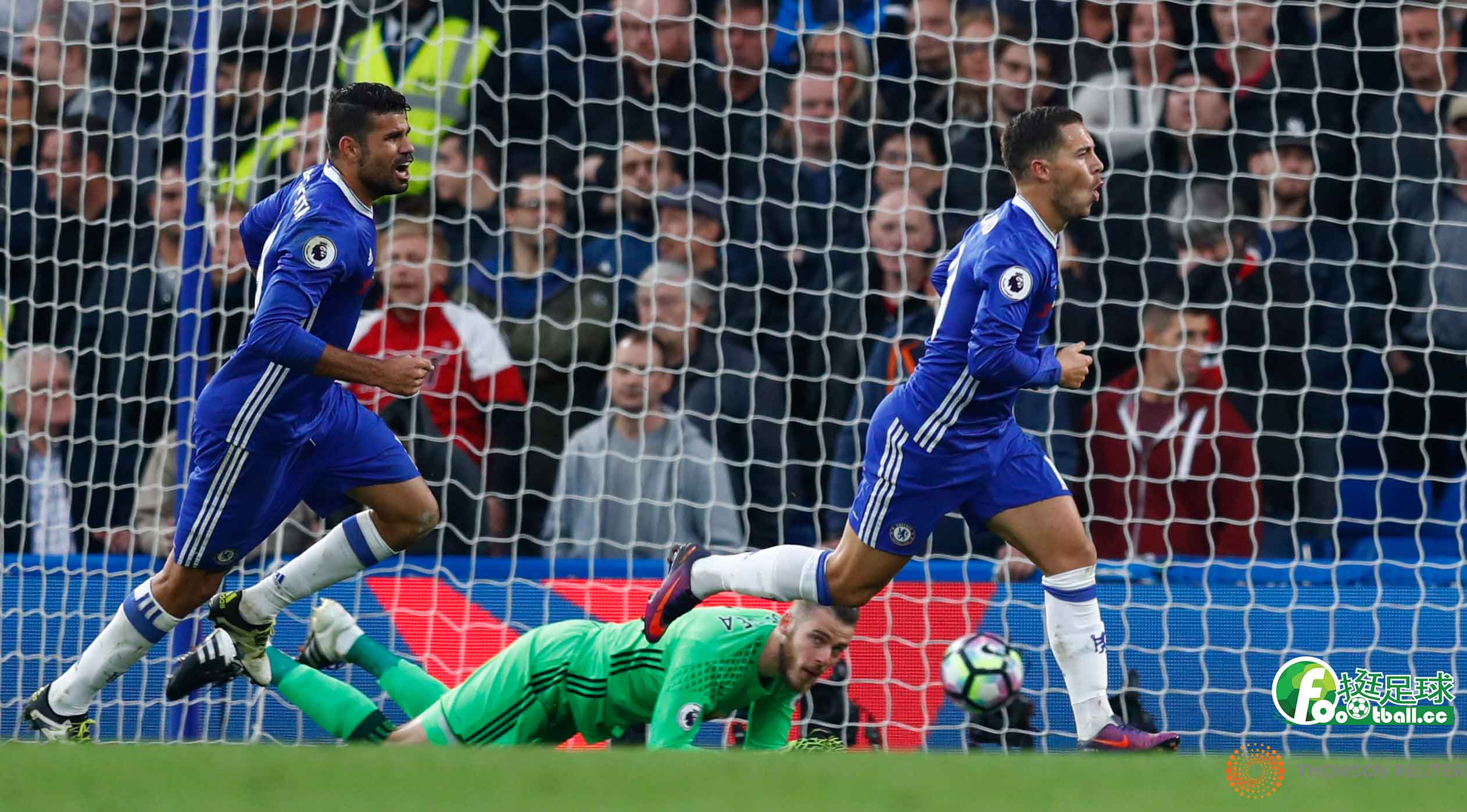 切爾西10號阿札爾接獲馬蒂奇禁區外直線傳球，外角推射破門